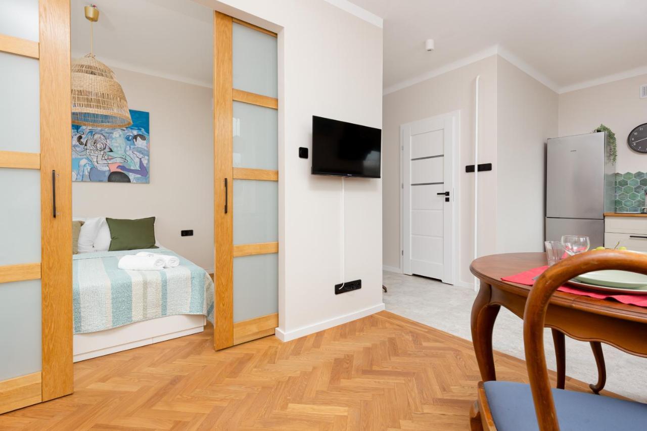 Wiktorska By Renters Apartament *